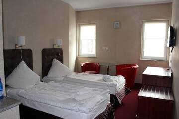 Фото номера Двухместный номер с 2 отдельными кроватями Отель Hotel Relax г. Слубице 17