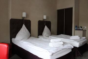 Фото номера Двухместный номер с 2 отдельными кроватями Отель Hotel Relax г. Слубице 10