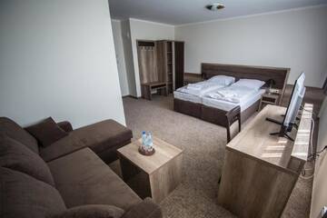 Фото номера Двухместный номер Делюкс с 2 отдельными кроватями Отель Hotel Cargo г. Слубице 4